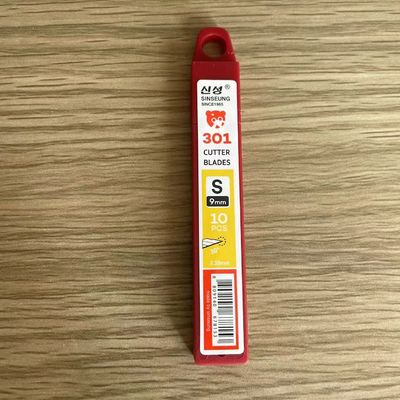 9mm Silber SK2 Kohlenstoffstahl 30 Grad Snap Off Blade mit 9 Segmenten