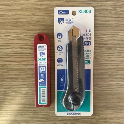 Schneiden Sie ein Nutzmesser mit SK2-Klinge für Gipsplatten ab