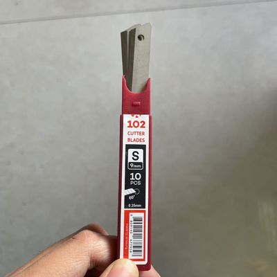 86 mm lange SK2-Klingen aus hochkohlenstoffhaltigem Stahl mit 12 Segmenten zum Abbrechen für saubere und präzise Schnitte