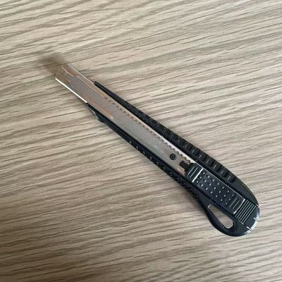 Kunststoffgriffe 9mm Gebrauchsmesser für leichte Materialien Schiebeverriegelungsmechanismus und überlegene Leistung