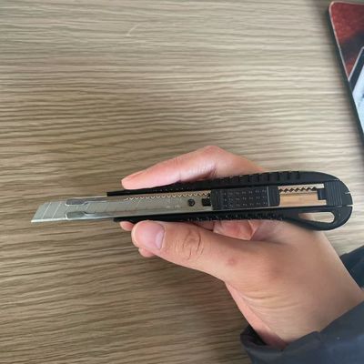 Snap Off Blade 9mm Nutzmesser mit Plastikgriff und 1 Klinge enthalten